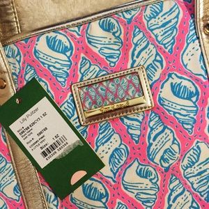 Lilly Pulitzer GWP Tote in Cosmo Pink A Little Tip
